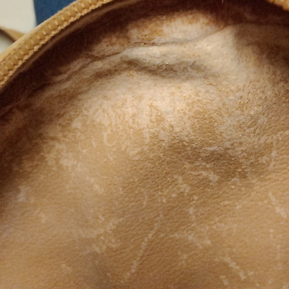 Vintage GUCCI GG Monogram Brown Tan Leather Large Canteen Round Crossbody  - Picture 13 of 16